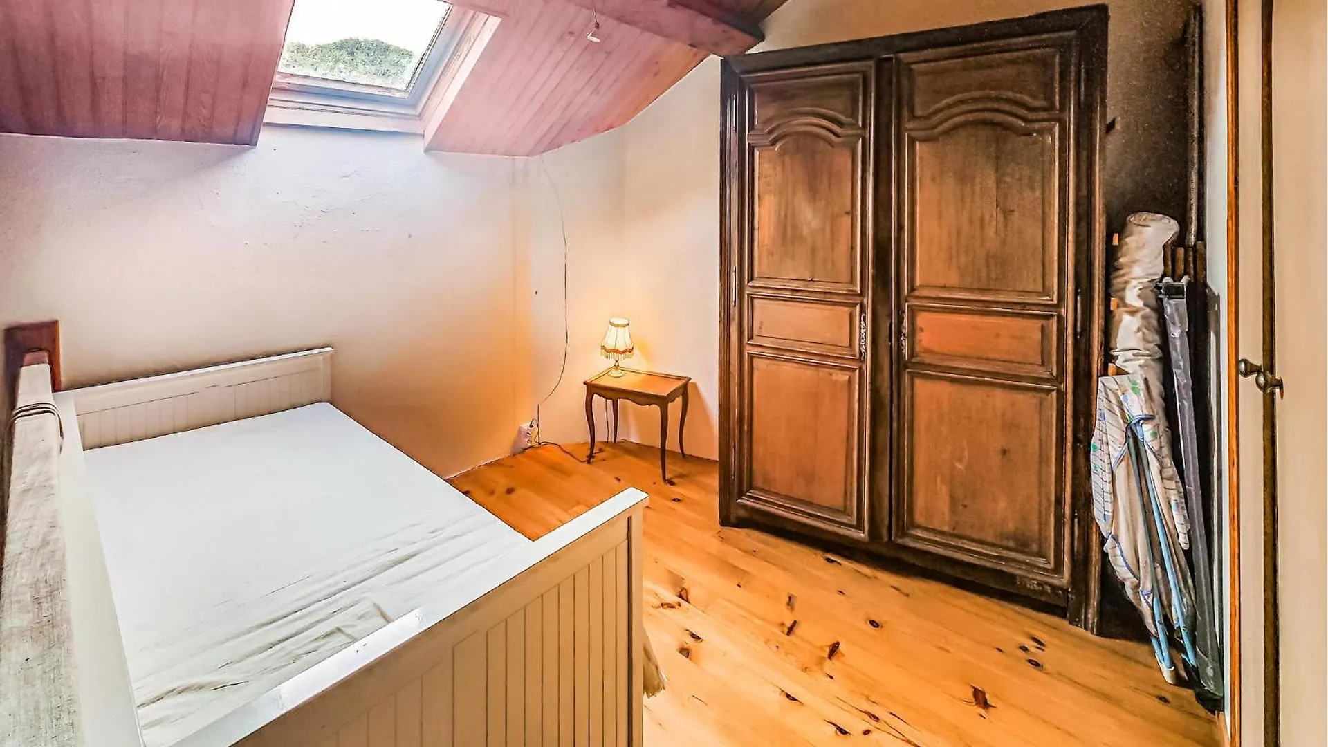 2 Bedroom Awesome Home In Les Cabannes 0*, レ・キャバネス フランス